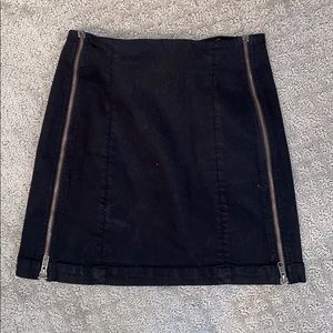 LF carmar black zipper skirt